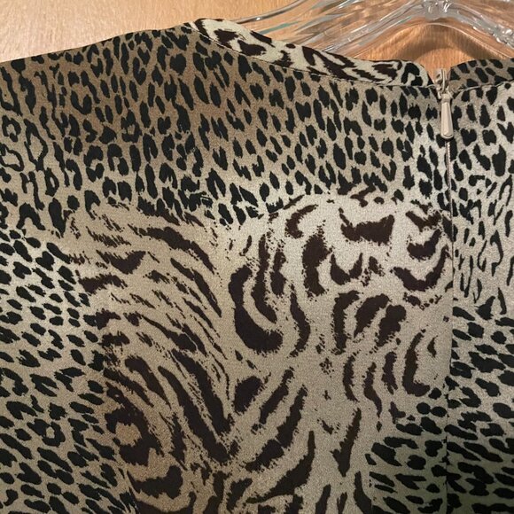 Nygard Collection Petite Leopard Print Sleeveless Dress - Picture 8 of 8